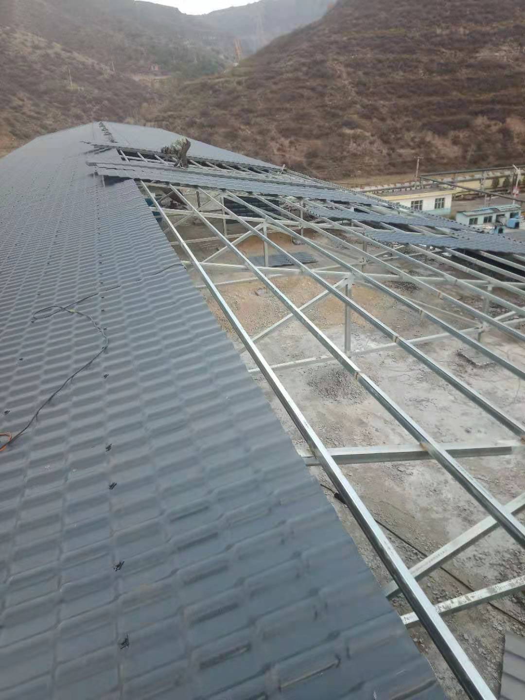 樹脂瓦施工現(xiàn)場 樹脂瓦施工現(xiàn)場